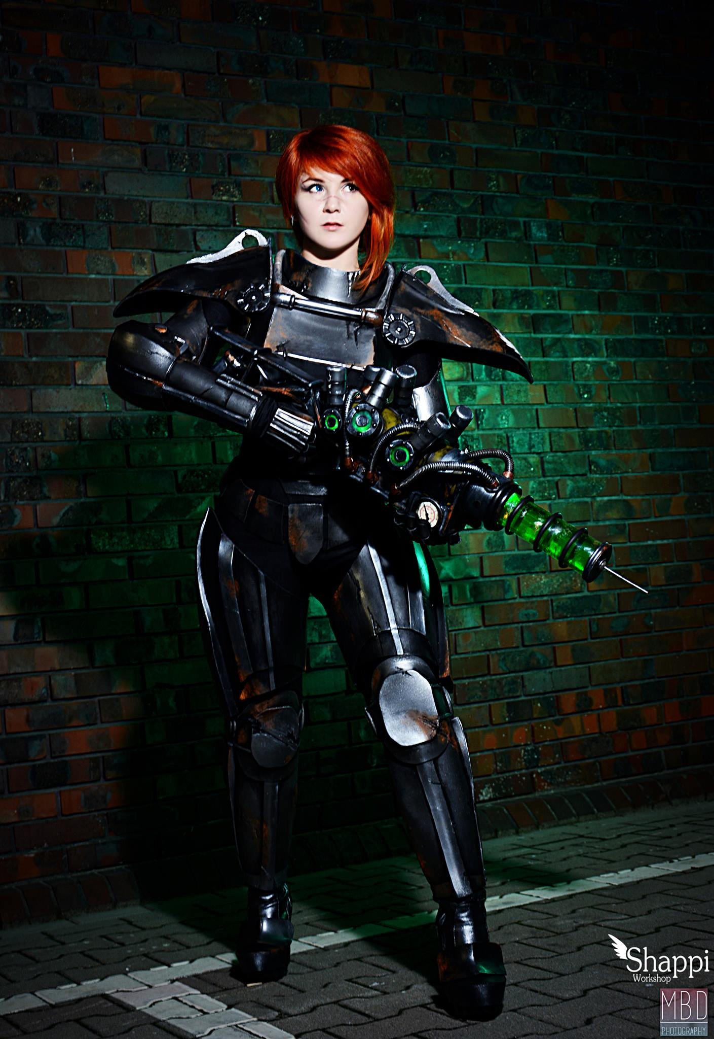 Girl cosplay fallout power armor